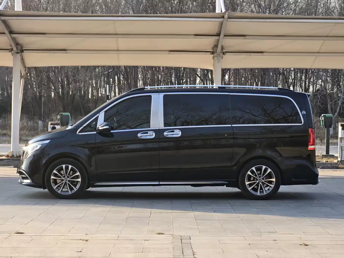 MERCEDES-BENZ V CLASS