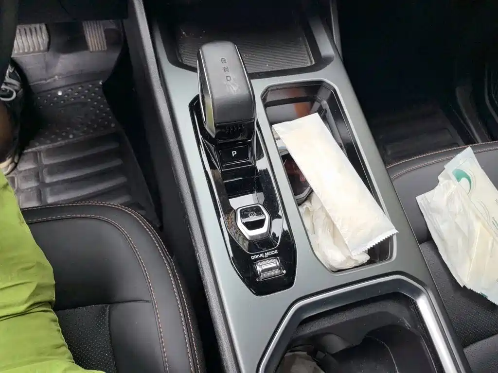 Geely Haoyue L 2024 2024 Model 2.0T DCT Premium