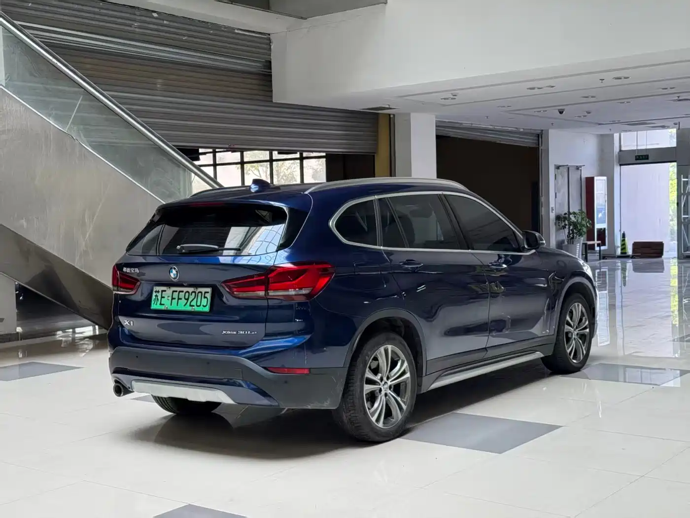 BMW X1 New Energy 2020 xDrive30Le Premium Edition фото 11