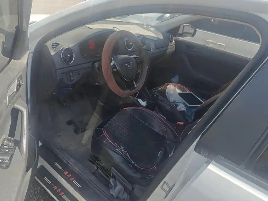 Jetta VA3 2023 2021 1.5L Manual Progressive Edition