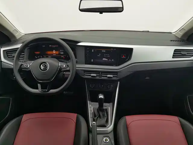 Volkswagen Polo 2023 Facelift Plus 1.5L Auto Joyful Living Edition — фото 5