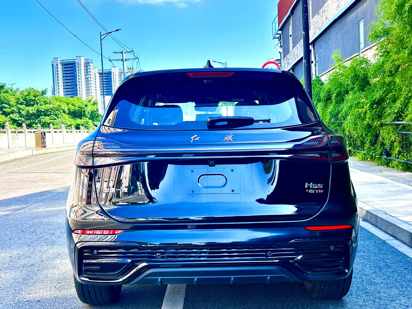Фото 9 - Hongqi HS5