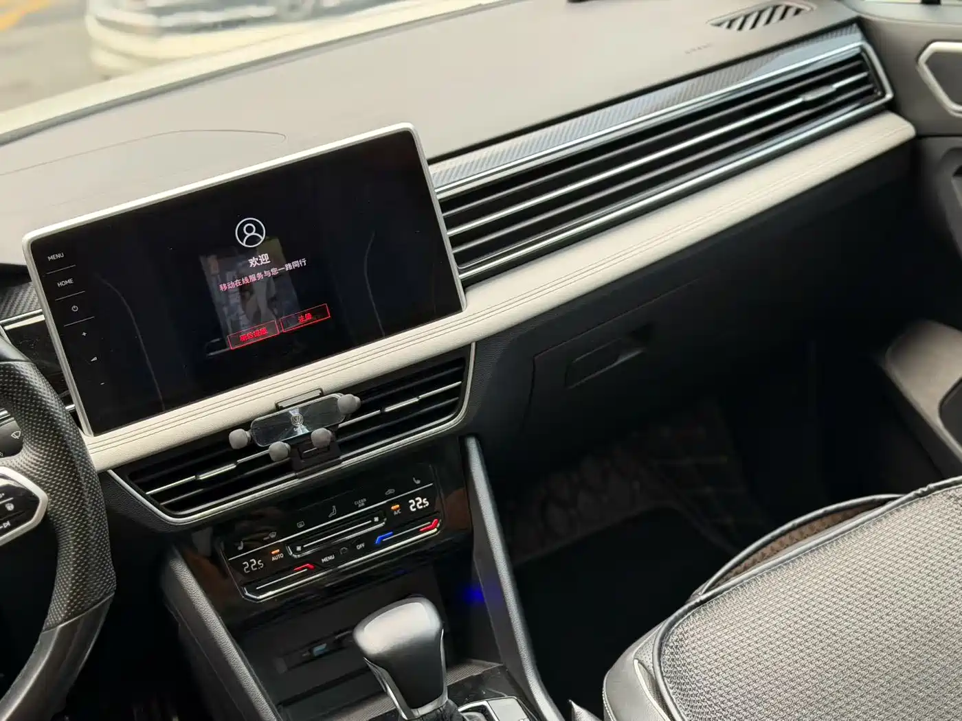 Volkswagen Tiguan L 2022 380TSI Automatic 4WD R-Line Cross Edition 7-Seater фото 5