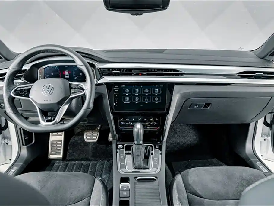 Volkswagen FAW-Volkswagen CC 2021 330TSI Dazzle Edition фото 12