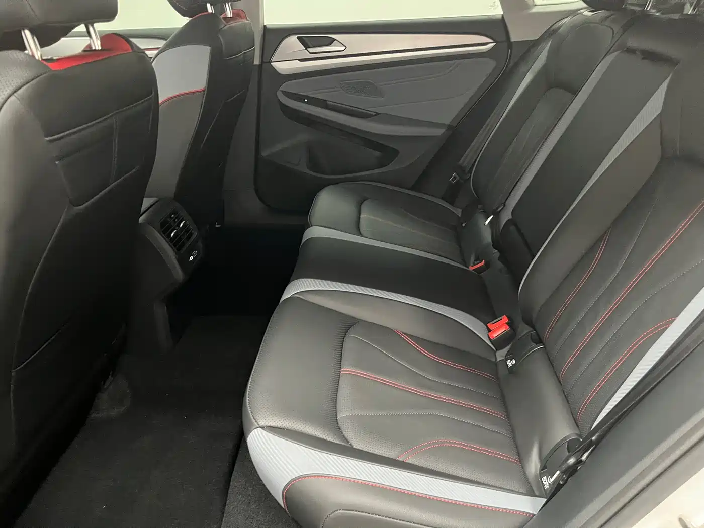 Volkswagen Lamando 2023 Lamando L 280TSI DSG Cool Edition фото 13