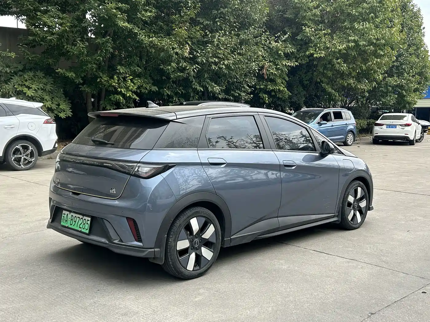 Photo 9 - BYD Dolphin