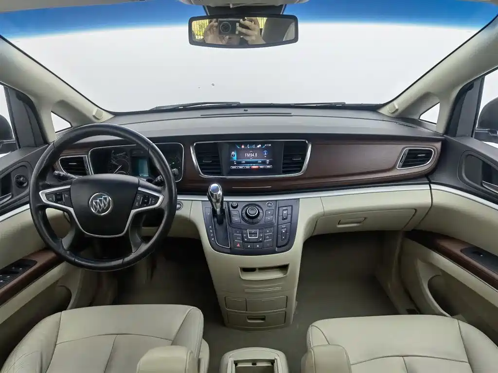 Buick GL8 2017 25S Premium Model China V фото 5