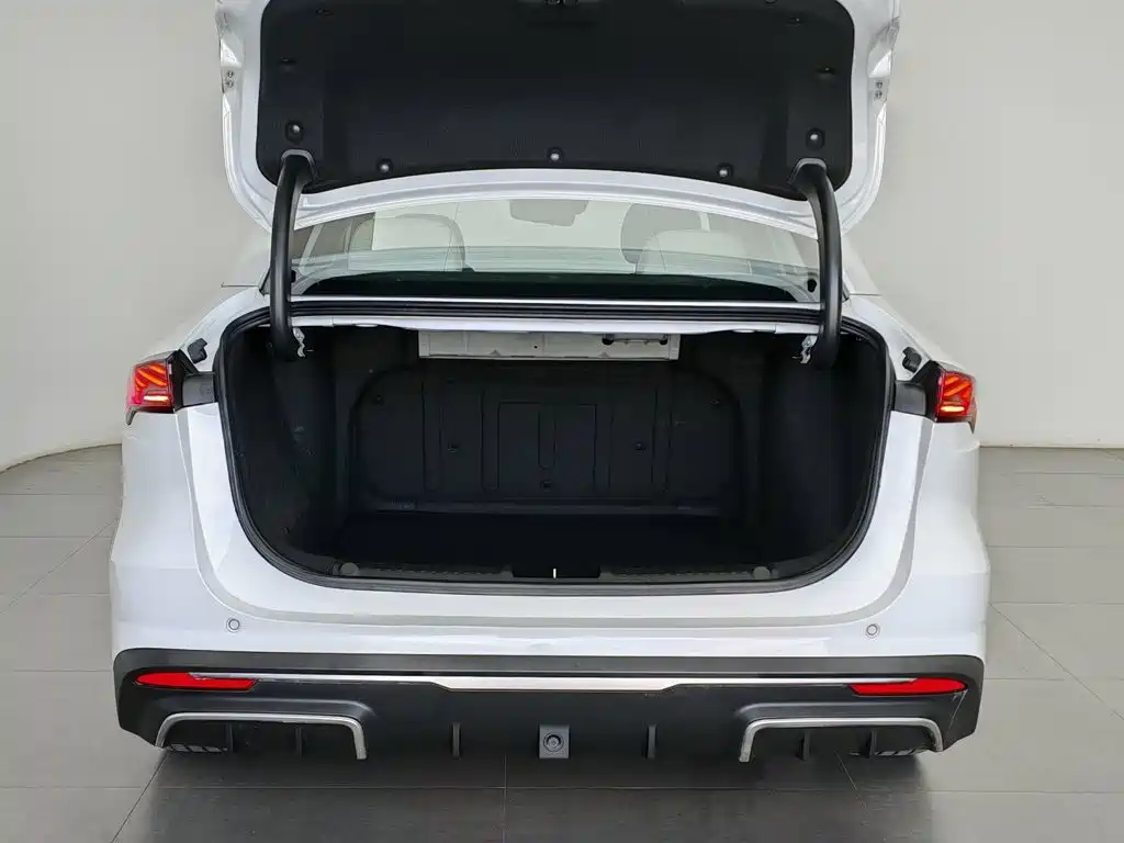 Geely Galaxy Galaxy L6 2023 125km Starship 16