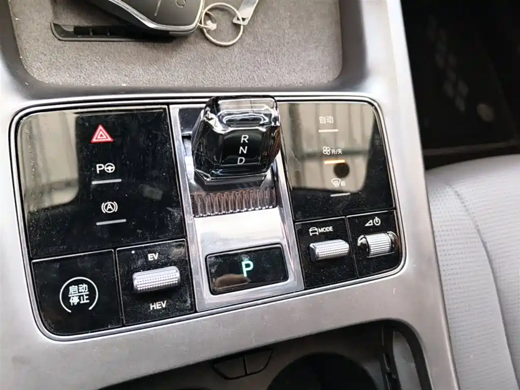 BYD Seal 07 DM-i 2025 Smart Drive Edition DM-i 1.5L 125km Premium фото 14
