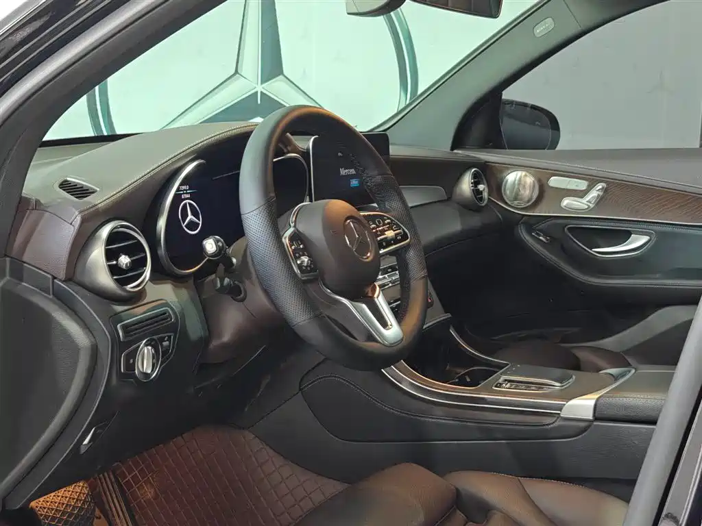 Mercedes-Benz GLC 2020 GLC 300 L 4MATIC Dynamic фото 10