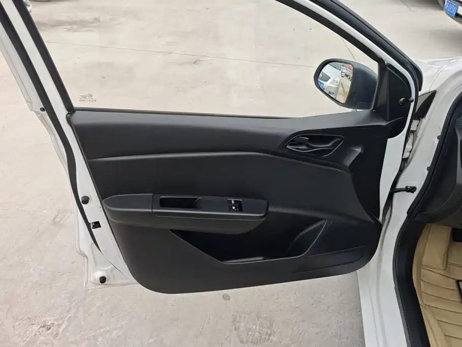 Baojun 310 2016 2016 1.2L Manual Value Edition