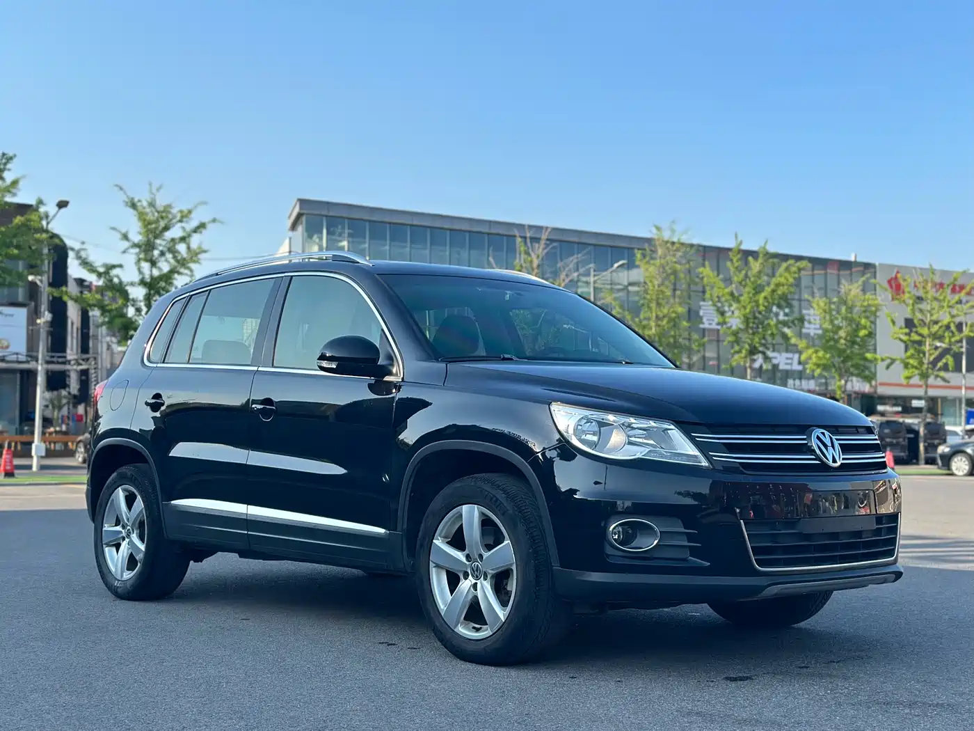 Volkswagen Tiguan 2012 2.0TSI Automatic 4WD Elite Edition фото 3