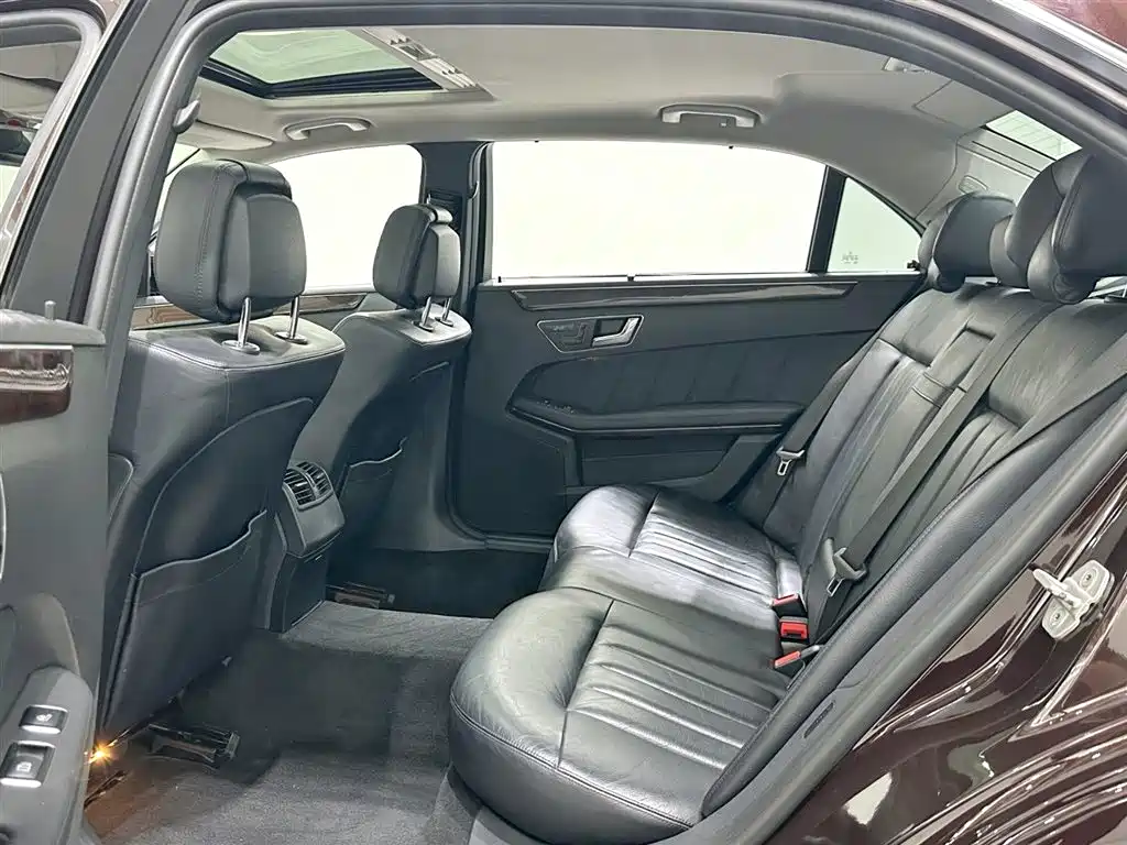 Mercedes-Benz E-Class 2013 E 300 L Elegance фото 9