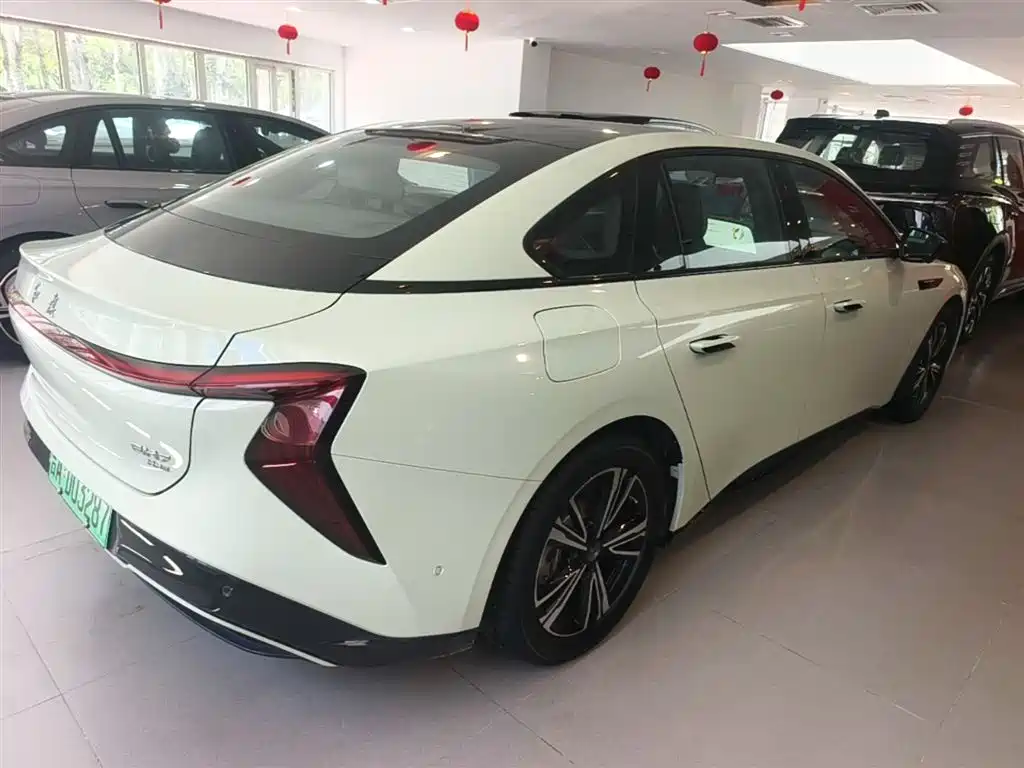 Hongqi EH7 2024 Model 760 Pro+ AWD фото 5