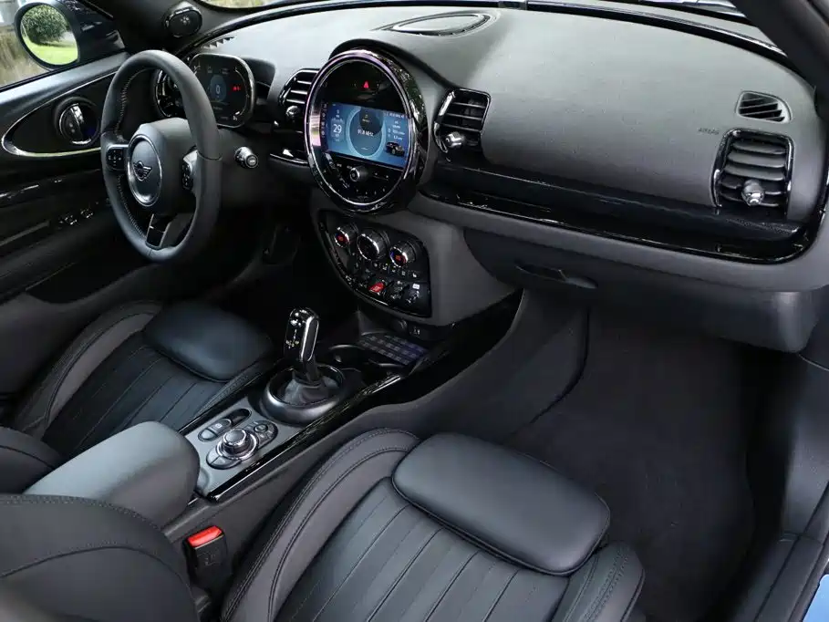 MINI CLUBMAN 2024 2023 Facelift 2.0T COOPER S Connoisseur