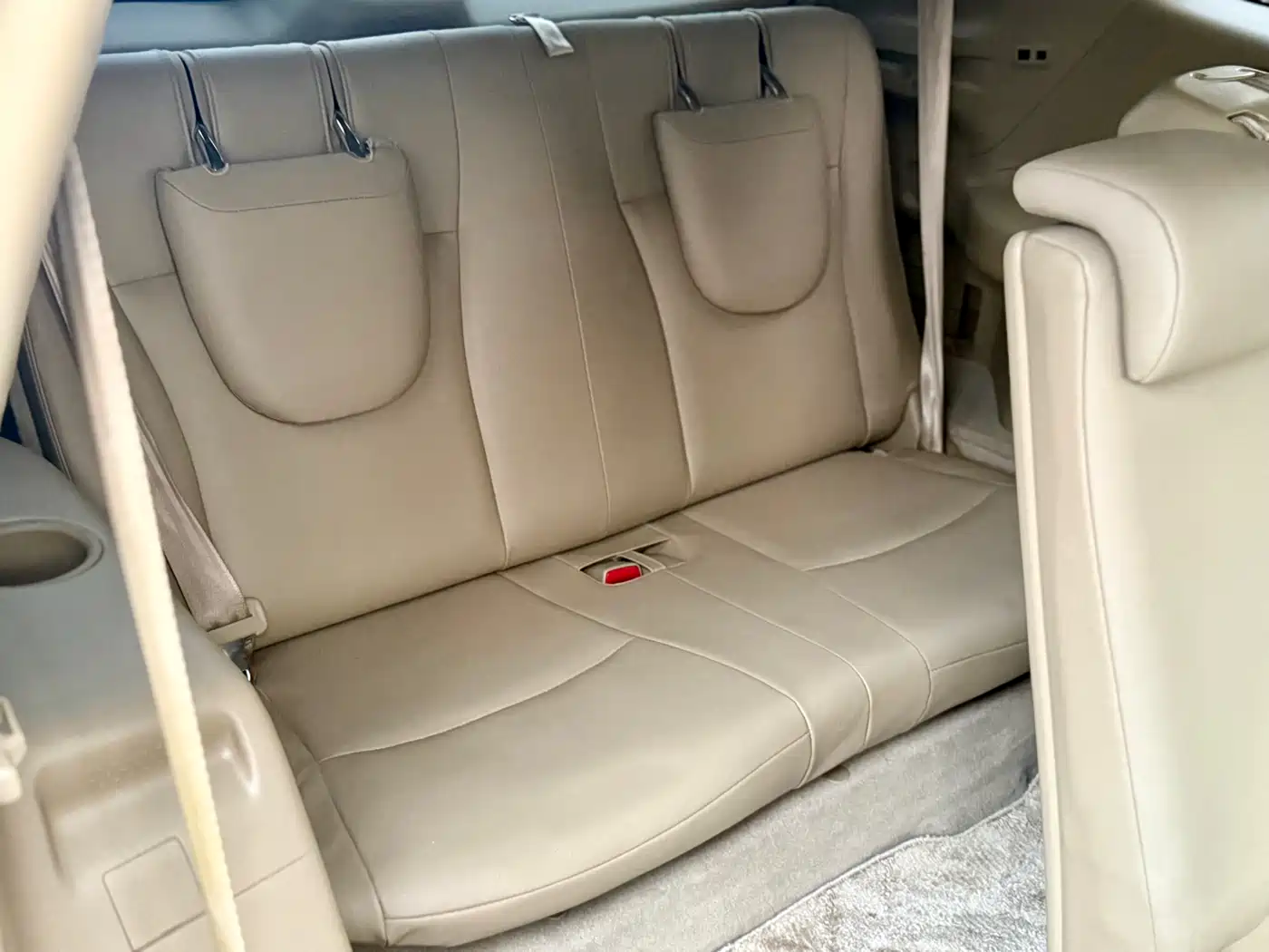 Toyota Highlander 2011 2.7L 2WD 7-seat Luxury фото 13