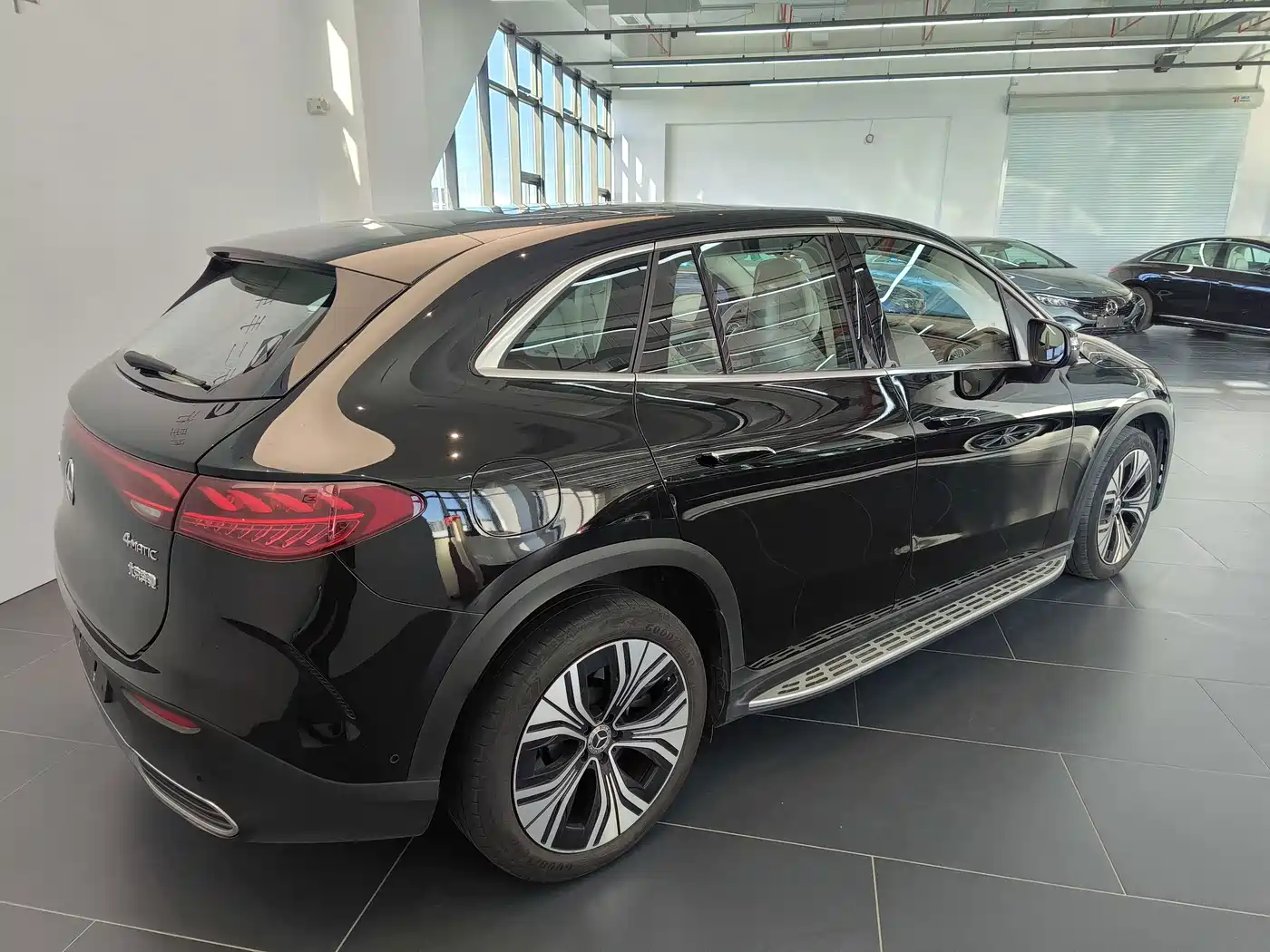 Mercedes-Benz EQE SUV 2025 2024 500 4MATIC Pioneer Edition