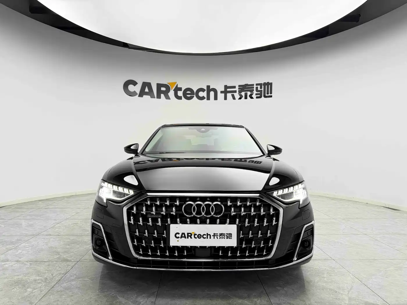 Audi A8 2023 A8L 50 TFSI quattro Exclusive фото 2