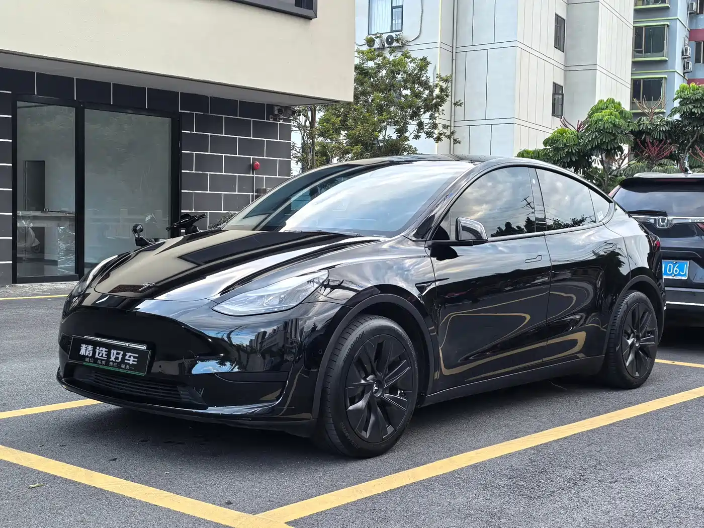 Tesla Model Y 2022