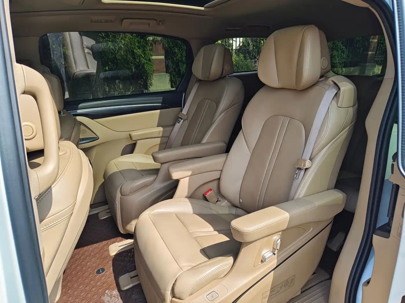 Фото 23 - Buick GL8