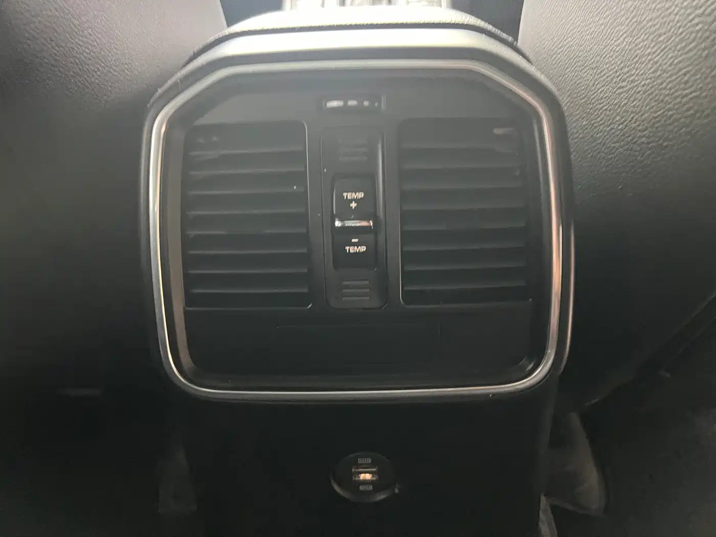 Porsche Macan 2018 Macan 2.0T фото 25