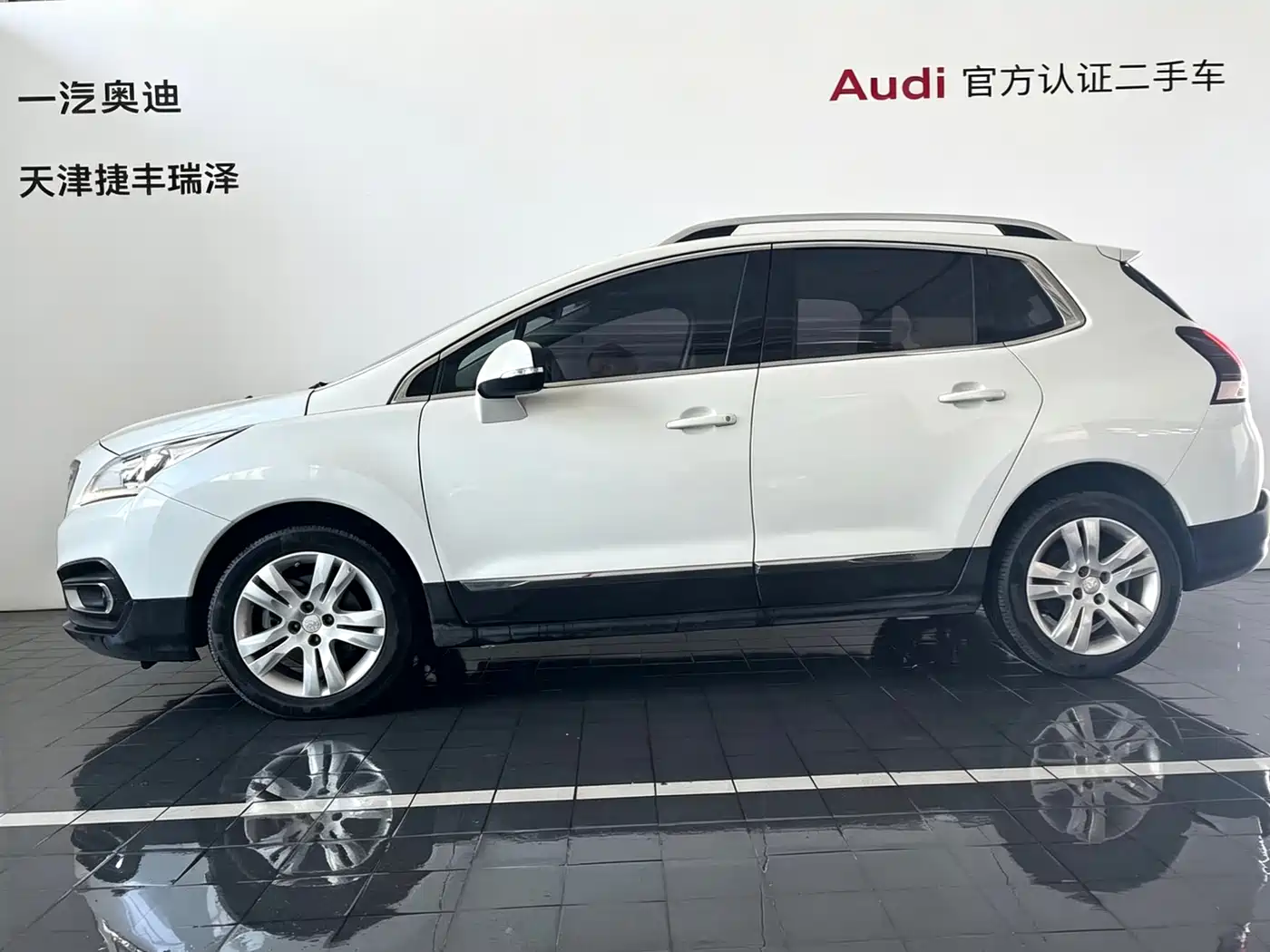 Peugeot 3008 2016 2.0L Automatic Classic Edition фото 3
