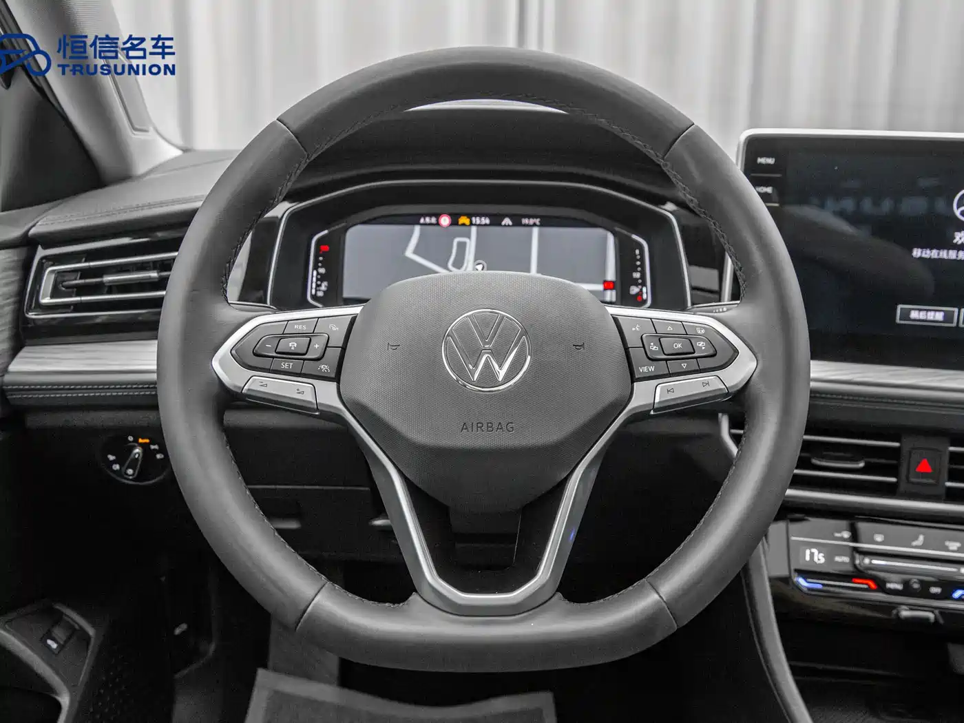 Volkswagen Sagitar 2023 300TSI DSG Excellence Edition фото 16