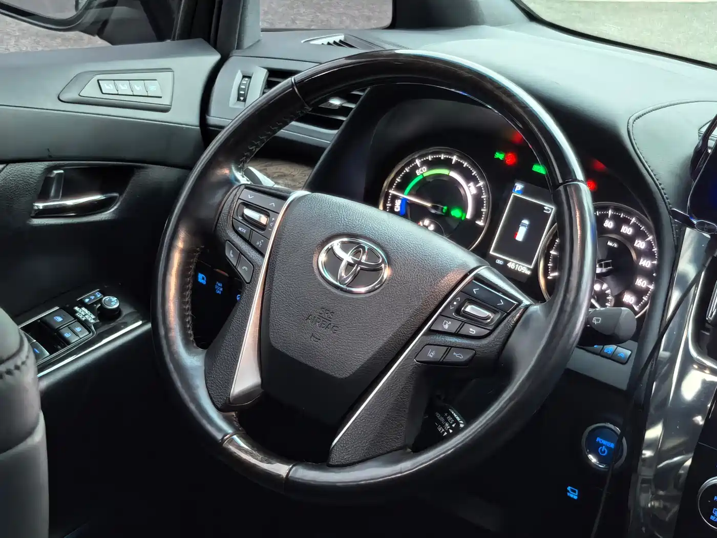 Toyota Alphard 2021 Hybrid 2.5L Ultimate фото 11