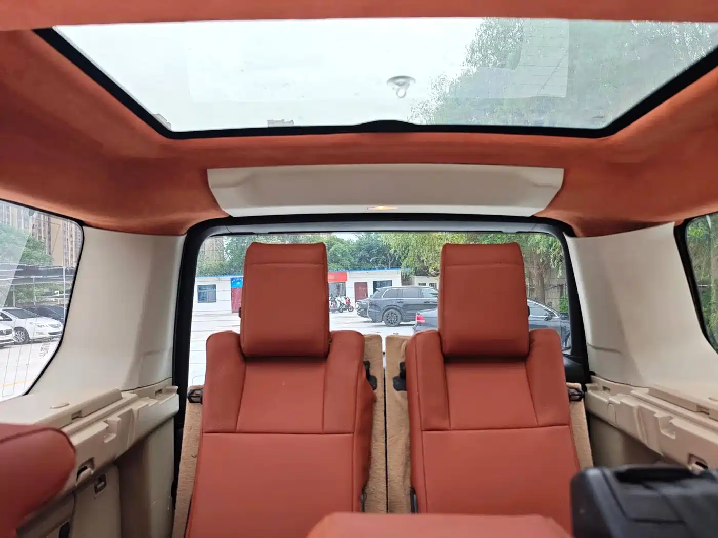 Land Rover Discovery 2011 2.7 TDV6 S Diesel фото 7