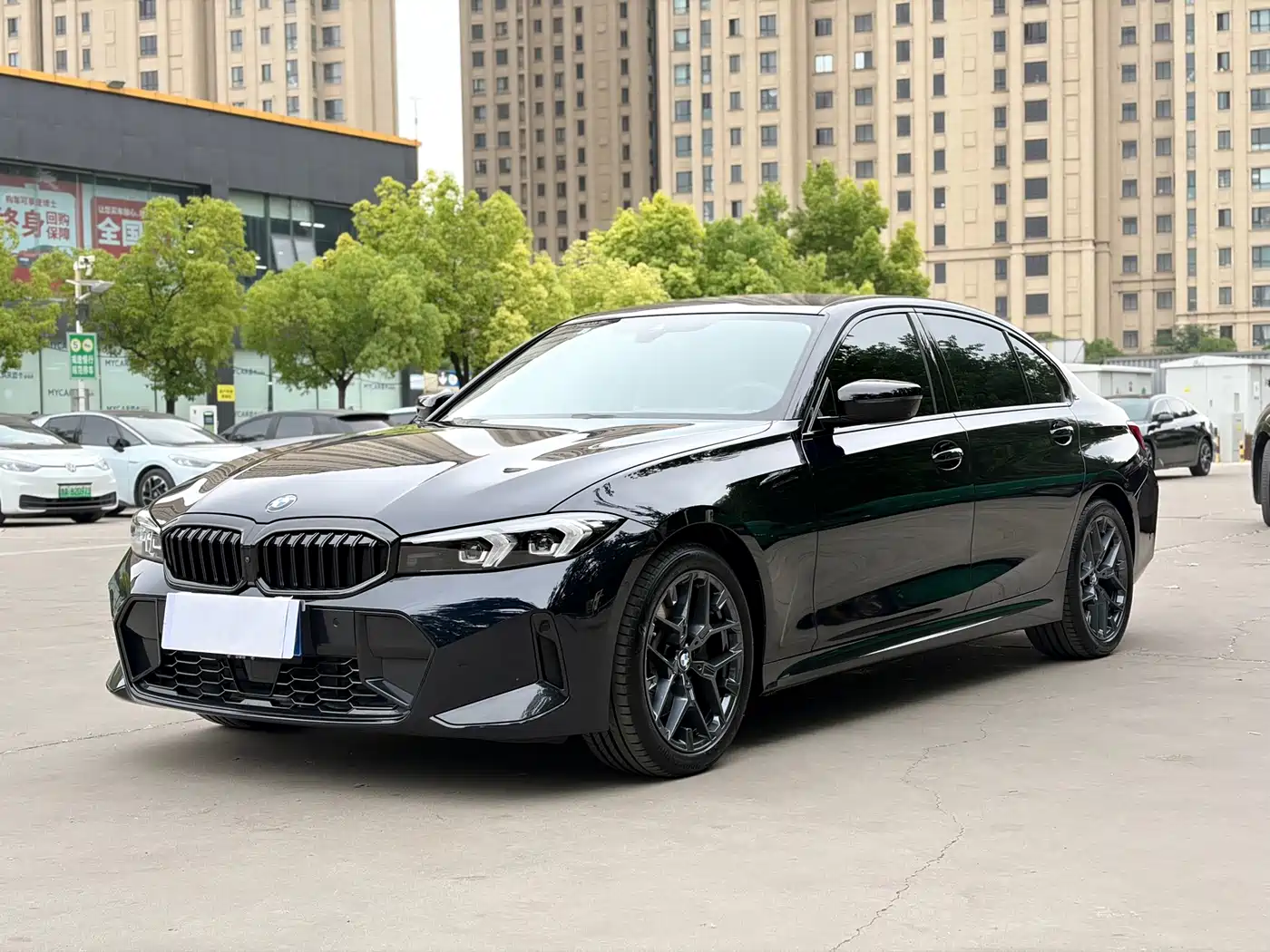 BMW 3 Series 2025 330Li M Sport Night Edition