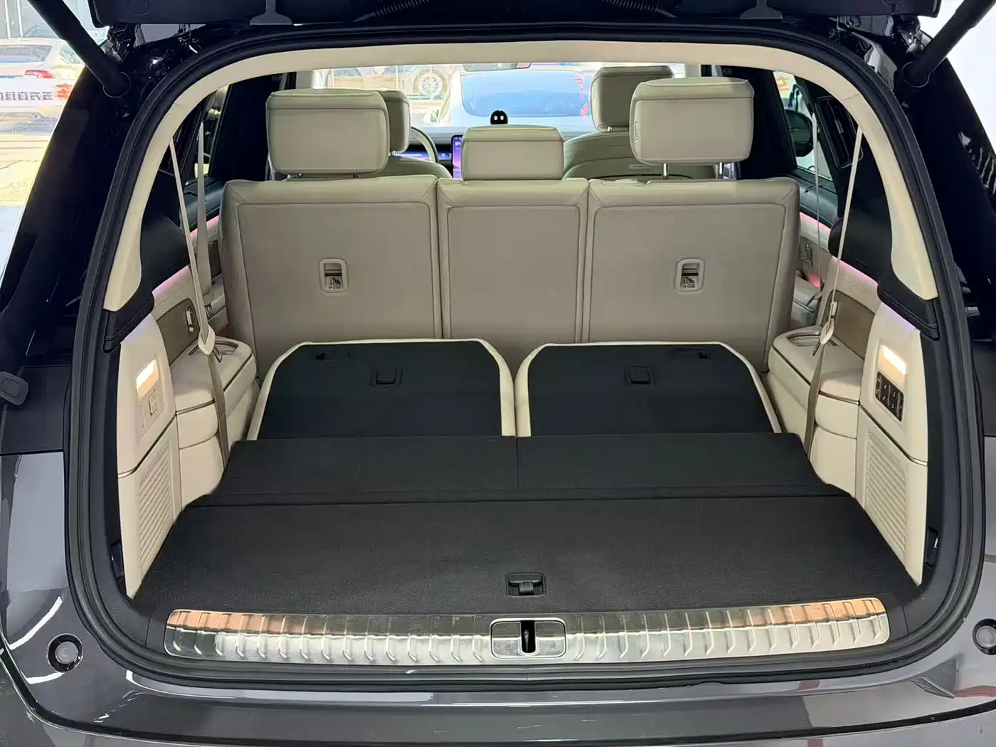 NIO ES8 2025 2025 Base Model 7-Seater