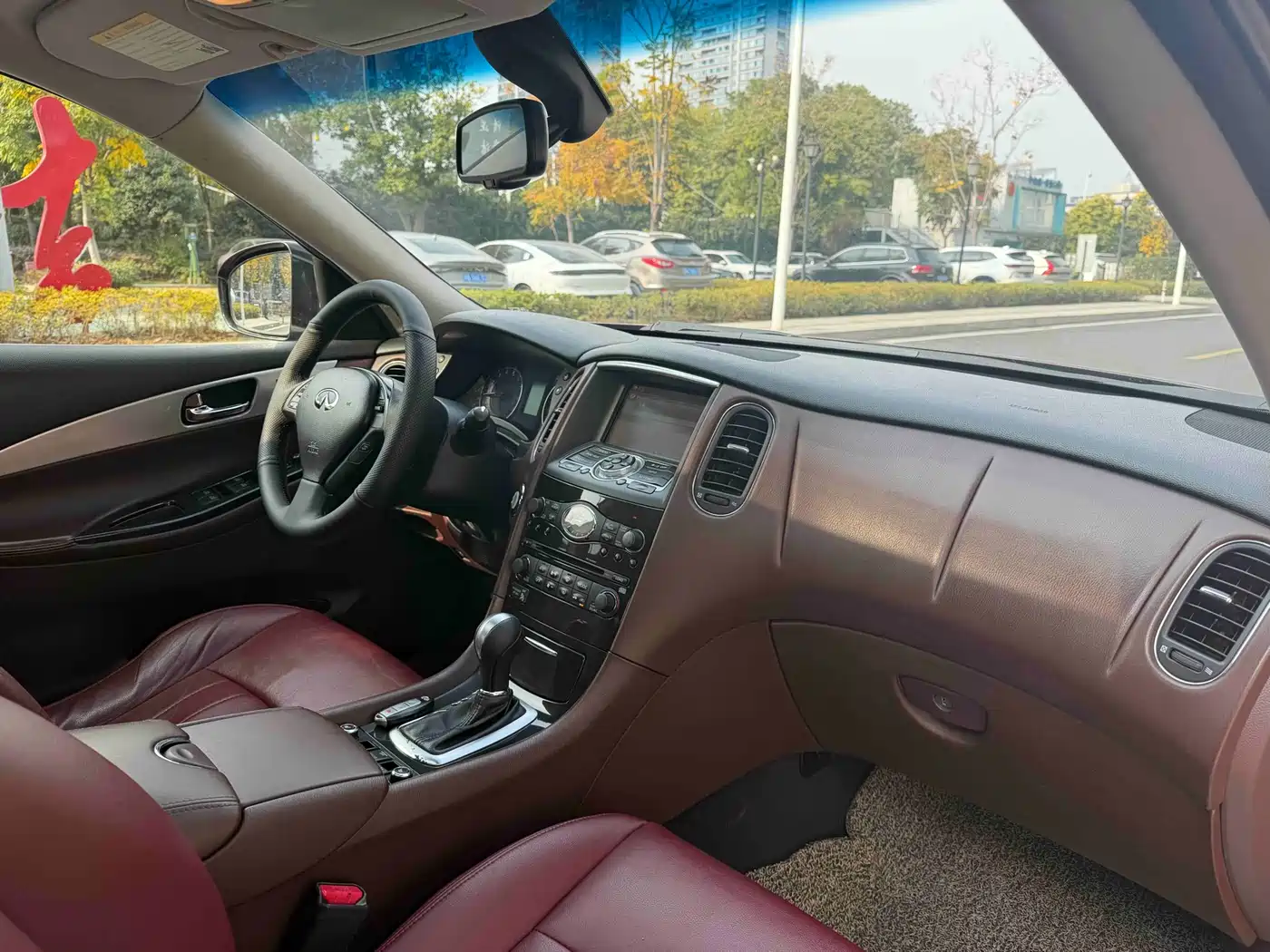 Infiniti QX50 (Import) 2014 2013 2.5L 2WD Elegance
