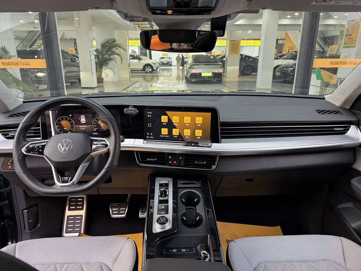 Volkswagen Talagon 2023 380TSI 4WD R-Line Touring Edition фото 10