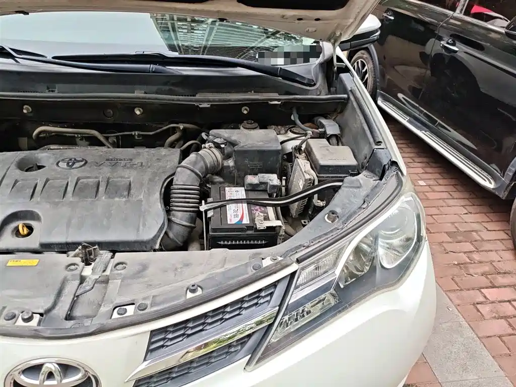 Toyota RAV4 Rongfang 2015 2.0L CVT 2WD Trend Edition фото 22