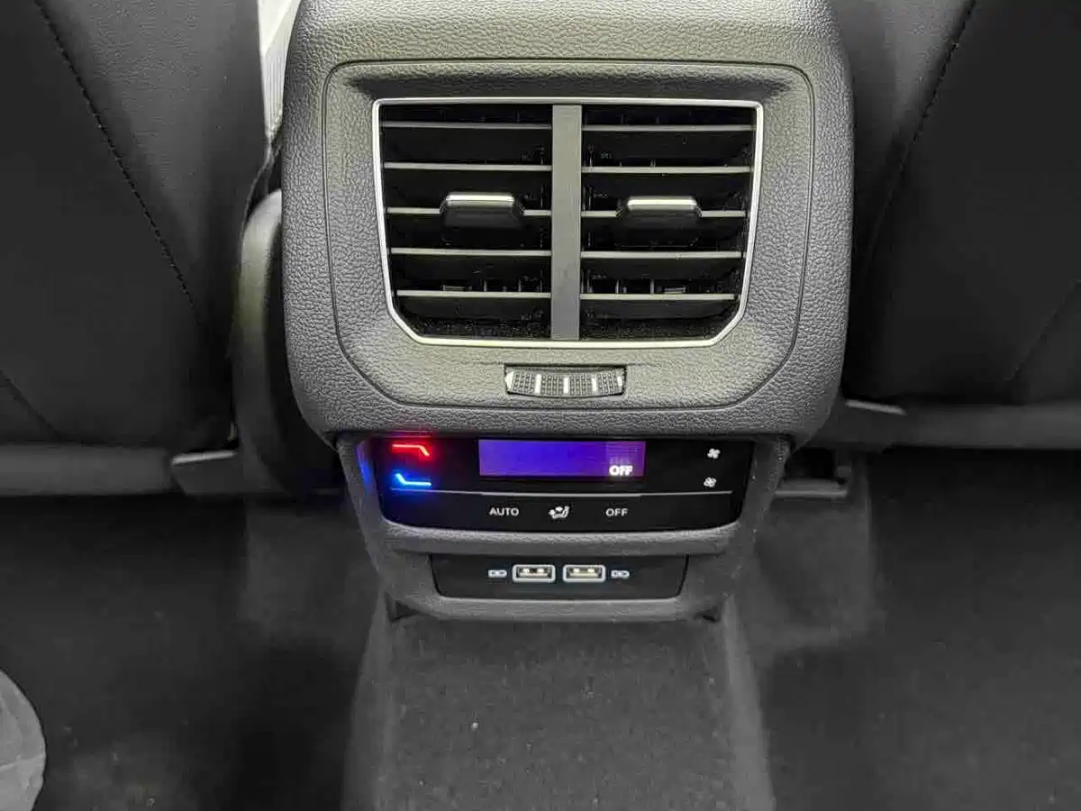 Volkswagen Tayron 2023 280TSI 2WD Luxury Plus Advanced Edition фото 16