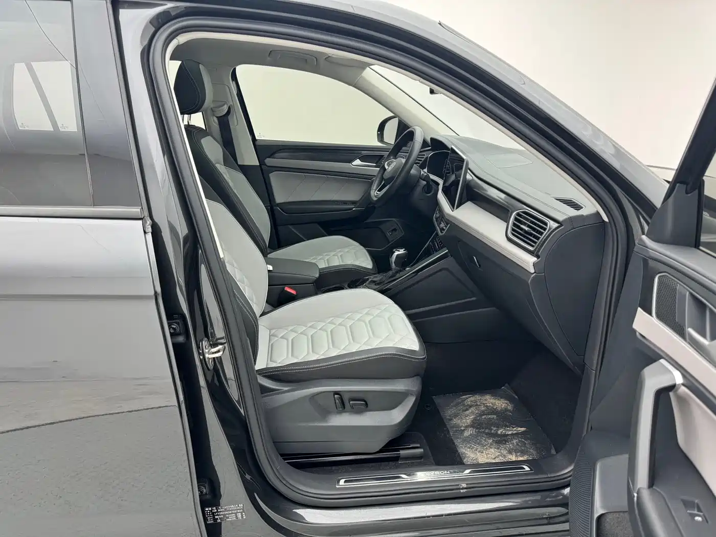 Volkswagen Tayron 2023 280TSI 2WD Luxury Plus Advanced Edition фото 14