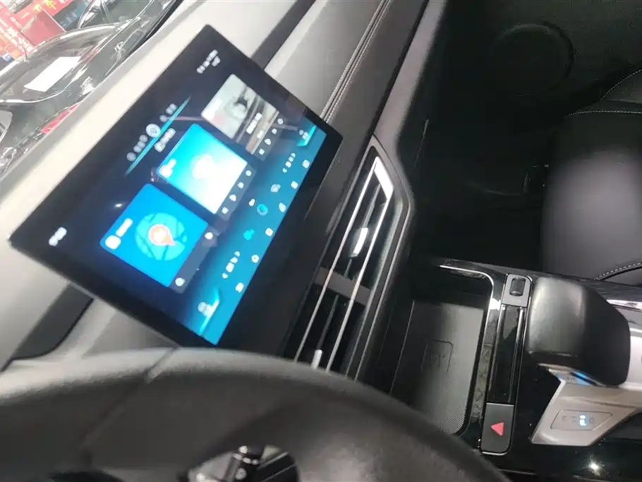 BYD Yuan New Energy 2019 EV360 Smart Connect Edition фото 13