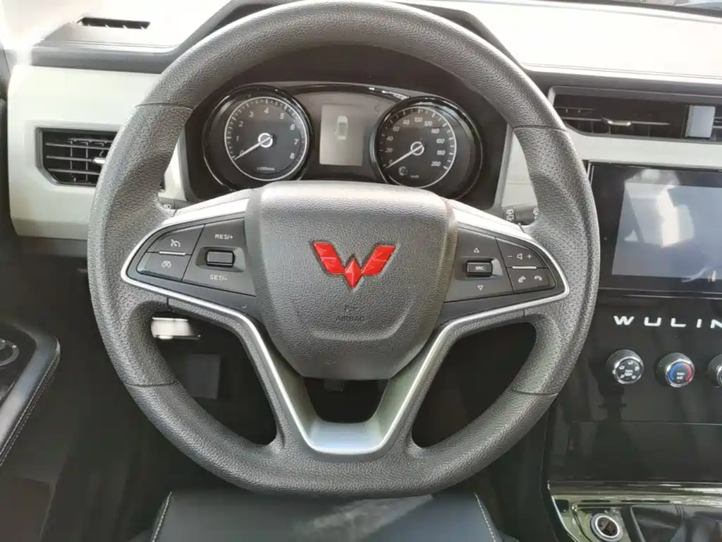 Wuling Motors Wuling Journey 2024 2021 1.5T Manual Luxury Edition