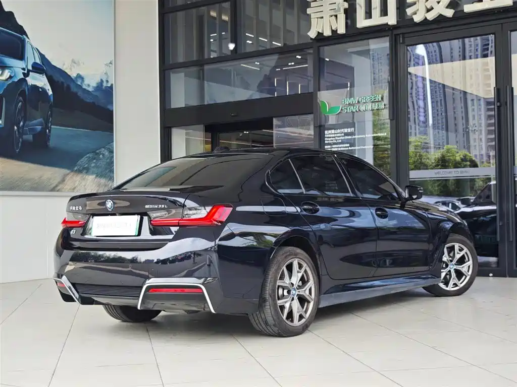 BMW i3 2024 eDrive 35 L фото 3