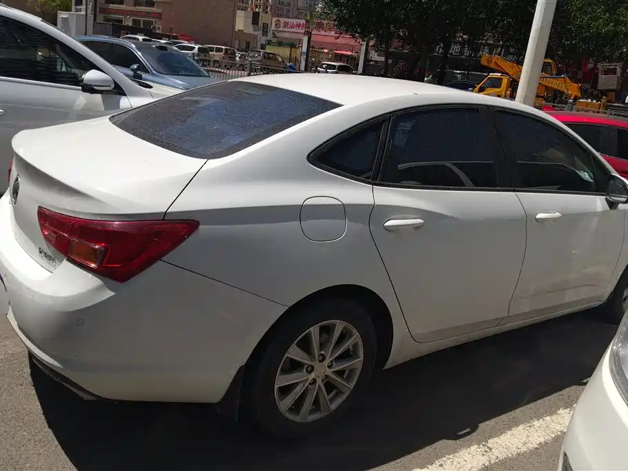 Buick Excelle 2016 15N Automatic Elite фото 3