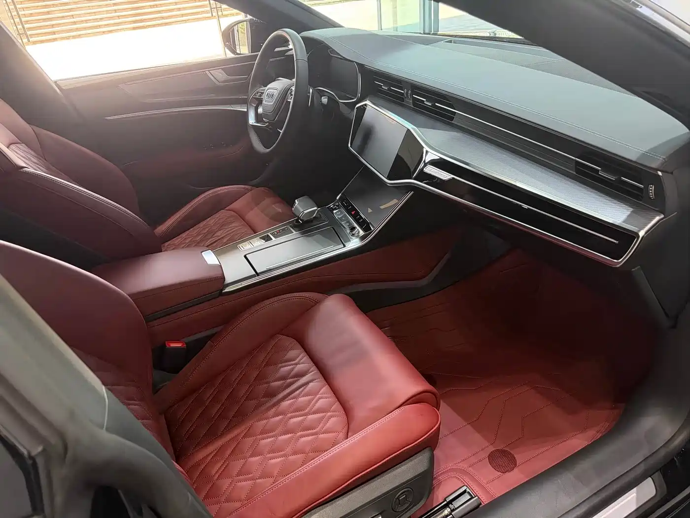Audi A7L 2025 Model Year 45 TFSI quattro Black Knight Edition фото 6