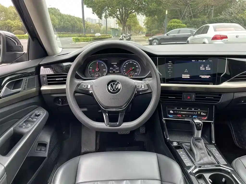 Volkswagen Passat New Energy 2020 430PHEV Hybrid Elite (China VI) фото 3