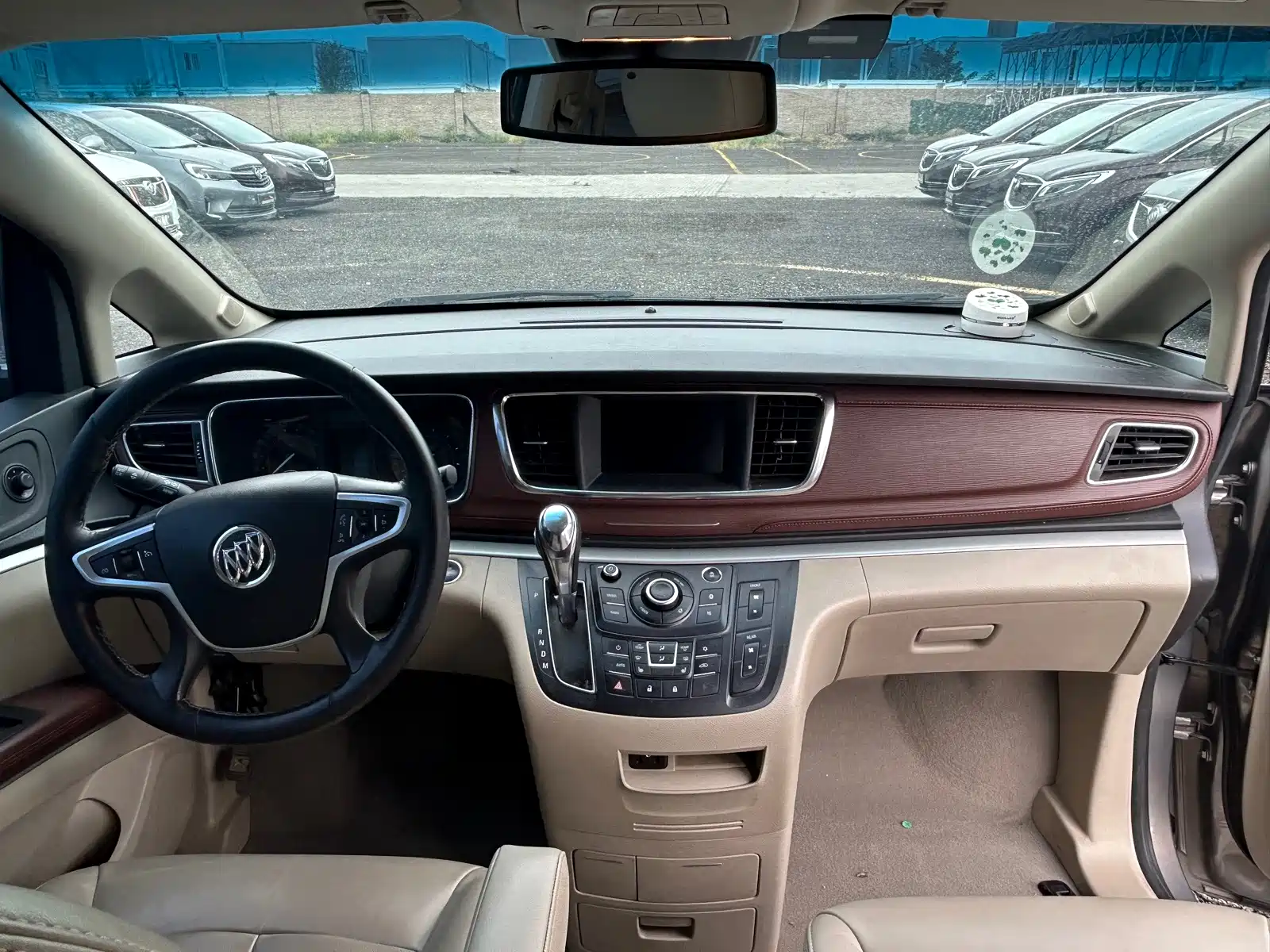 Фото 7 - Buick GL8