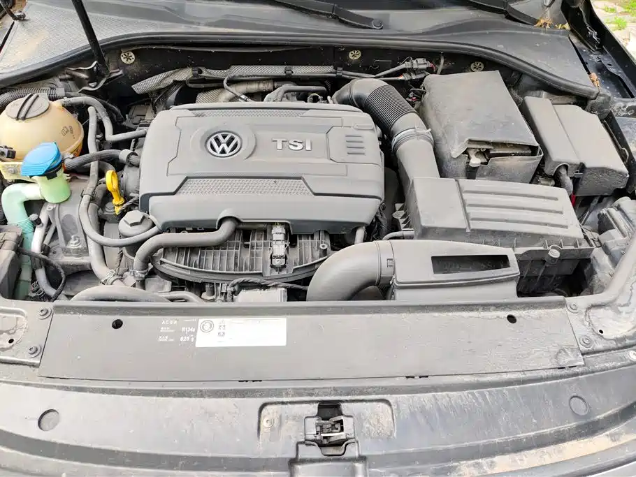 Volkswagen Passat 2016 330TSI DSG Executive Edition фото 10