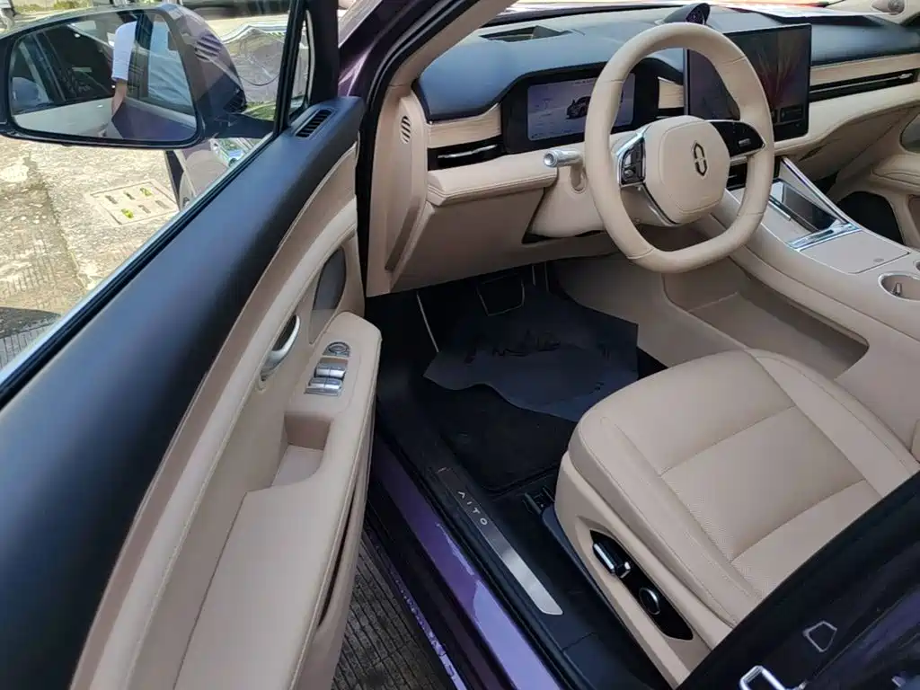 AITO Wenjie AITO M5 2025 2025 Extended Range Ultra AWD