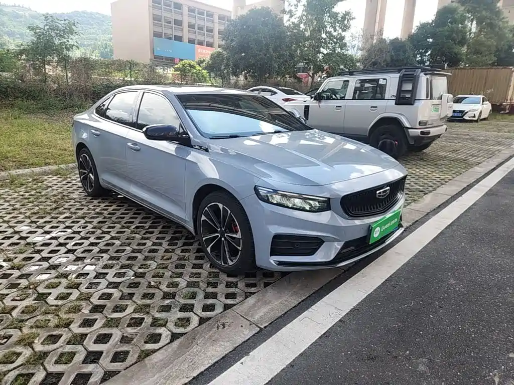 Фото 4 - Geely Preface