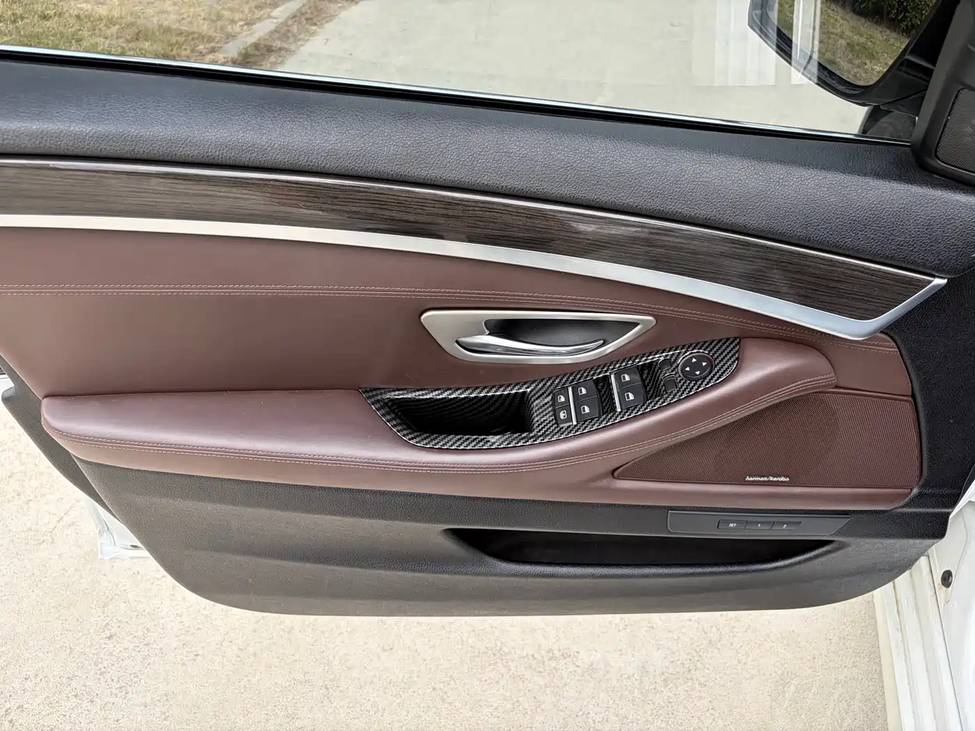 BMW 5 Series 2014 525Li Luxury Design Package фото 10