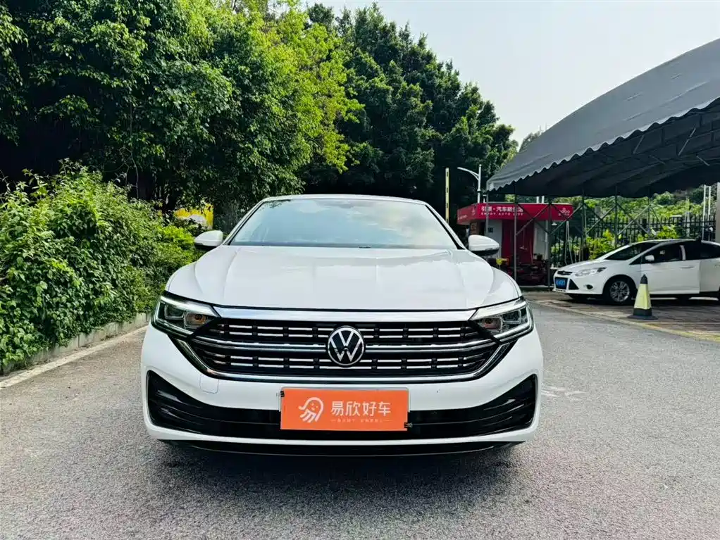 Volkswagen Sagitar 2023 300TSI DSG Surpassing Edition фото 2