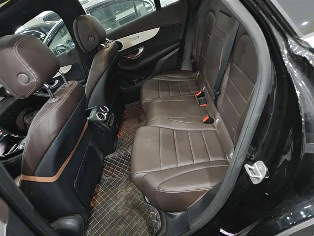 MERCEDES-BENZ GLC
