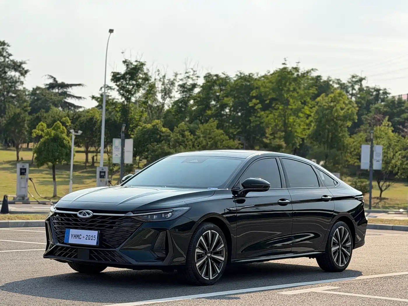 Chery Arrizo 8 2024 High Performance Edition 2.0T Auto Royal+